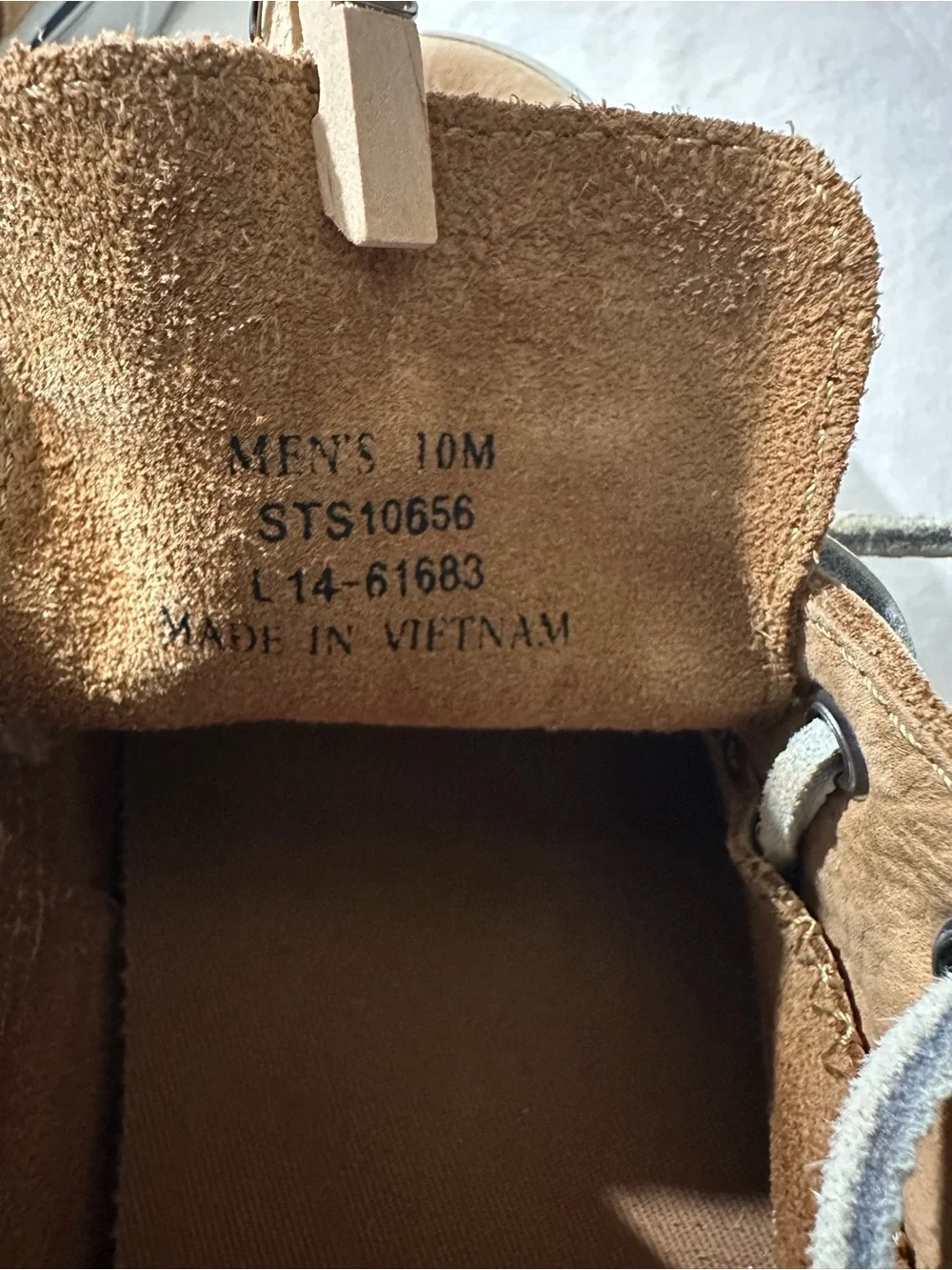 Sperry Chestnut Leather Deck Shoes with White Laces Sz 10